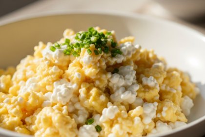 Cottage Cheese & Eggs Scramble